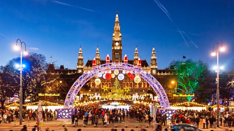 Prabangus Kalėdinis upių kruizas