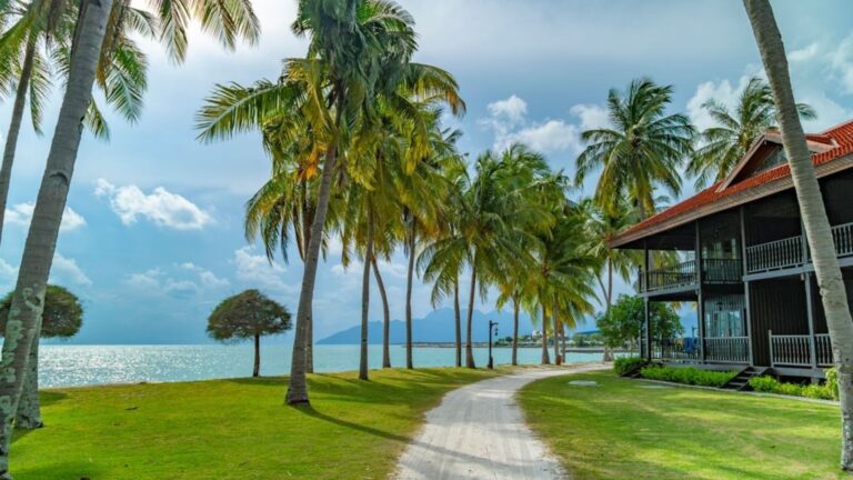 Kelionė į Malaiziją: Kvala Lumpūras ir Langkavis