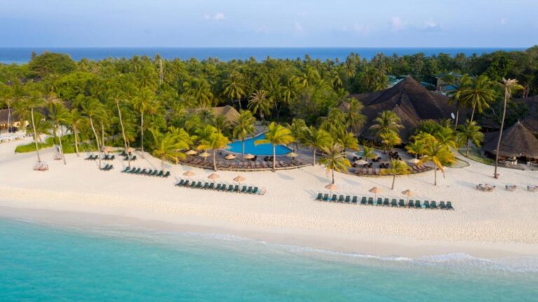 Poilsis Maldyvuose – Kuredu Island Resort & Spa 4+*