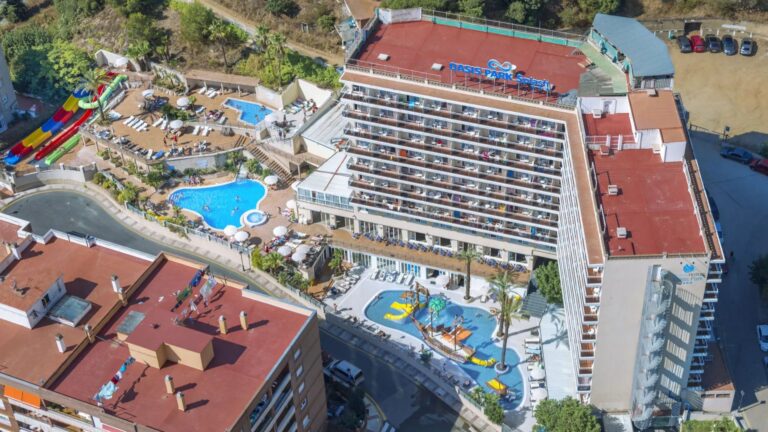 Kelionė į Ispaniją – Oasis Park Splash 4*