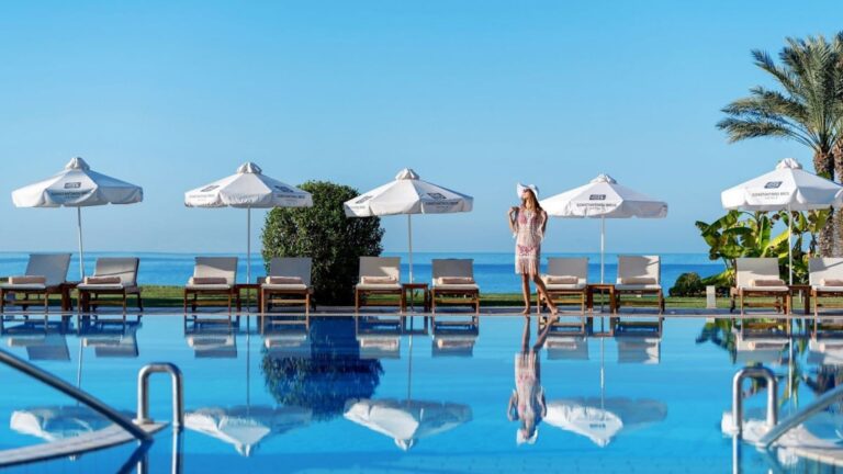 Kelionė į Kiprą – Constantinou Bros Athena Beach Hotel 4*