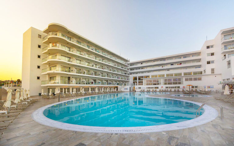 Tofinis Hotel 4* – Ayia Napa, Kipras