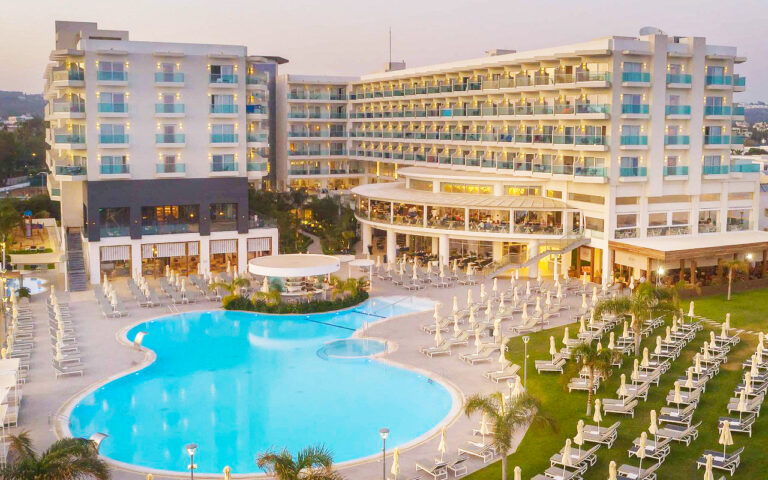 NissiBlu Beach Resort 5* – Ayia Napa, Kipras