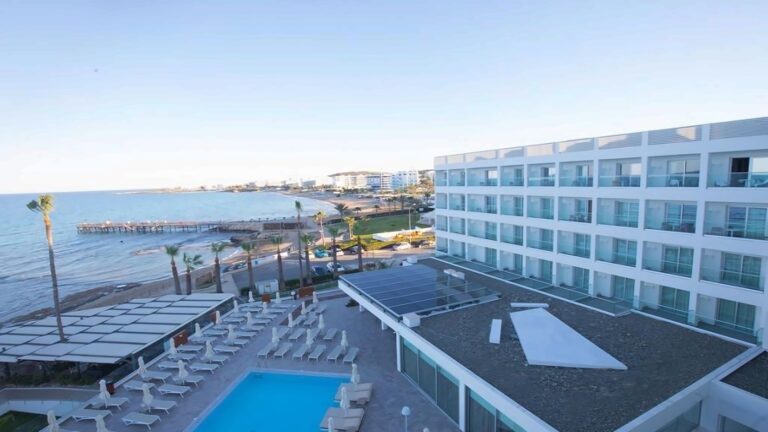 Evalena Beach Hotel 3* – Protaras, Kipras