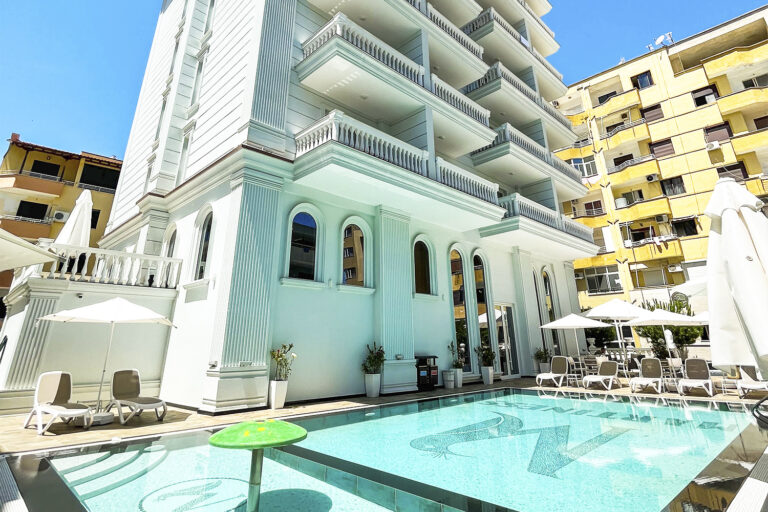 Hotel Martiness 4* – Duresis, Albanija