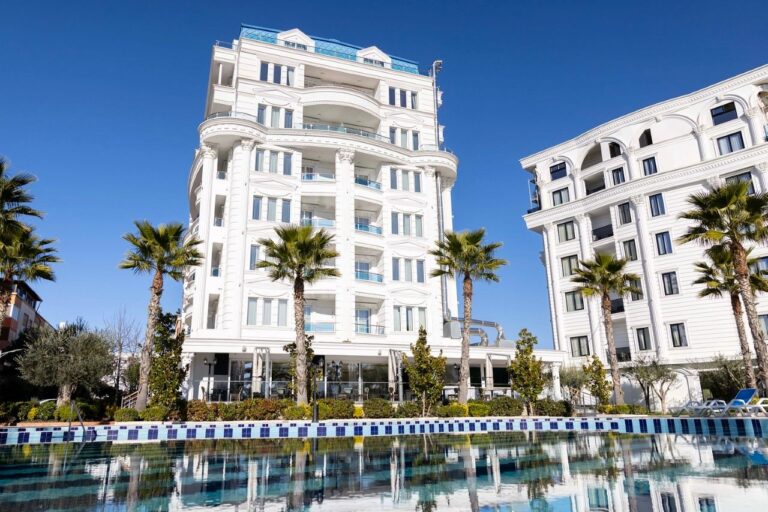 Aqua Blue by Fa Fa 5* – Duresis, Albanija