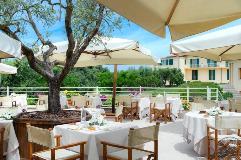 TOMBOLO TALASSO & BEACH RESORT 5* – TOSCANA, Italija