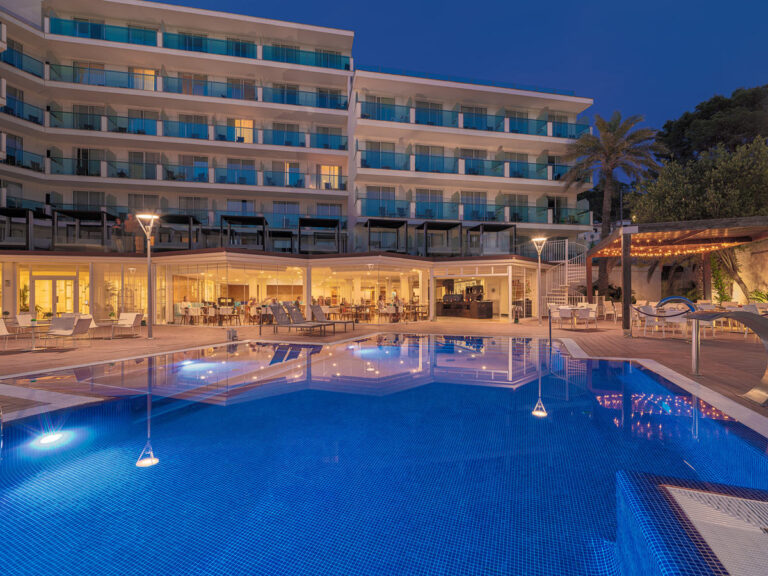 H10 BLUE MAR (ADULTS ONLY 16+) 4* – MALLORCA, Ispanija