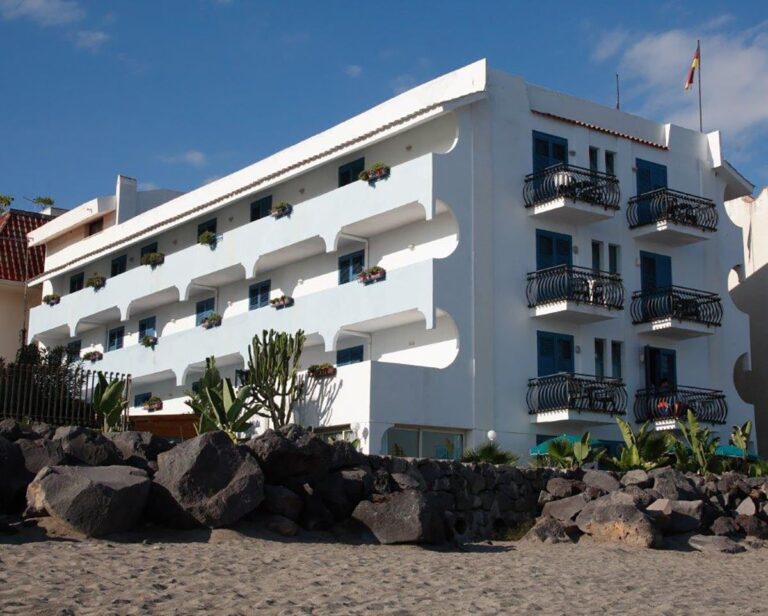 Baia Degli Dei 3* – Taormina, Italija