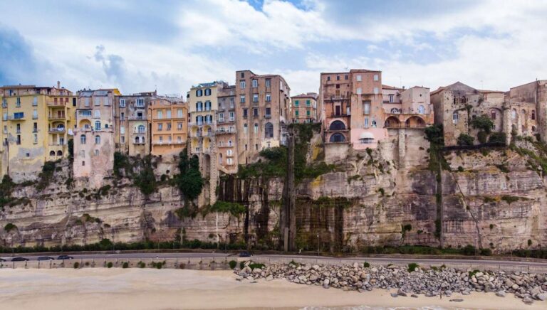 Valentour Blu Tropea Maison 3* – Tropea, Italija