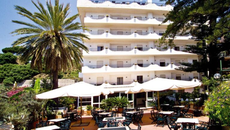 Delle Palme 3* – Taormina, Italija