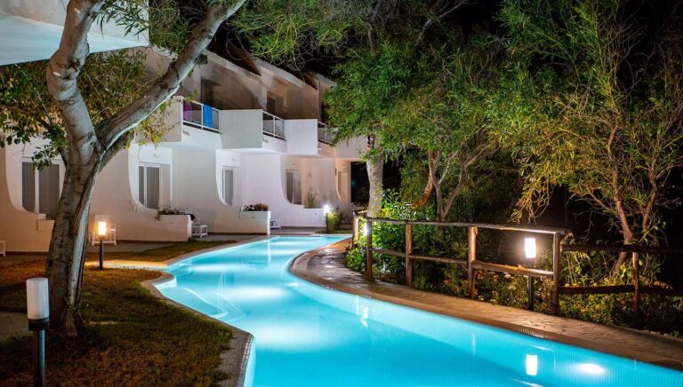 BV Kalafiorita Resort 4* – Zambrone, Italija