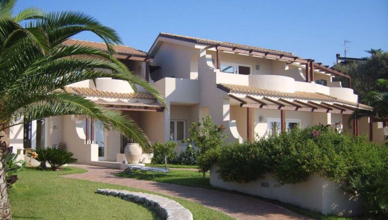 Villaggio Cala di Volpe 4* – Capo Vaticano, Italija