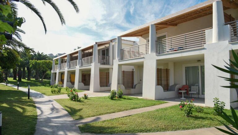 Baia del Sole Resort 4* – Capo Vaticano, Italija