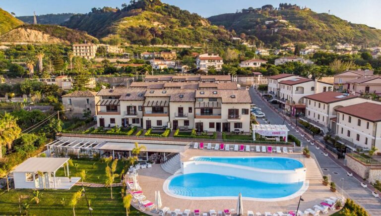 Valentour Sentido Michelizia Tropea Resort 4* – Tropea, Italija