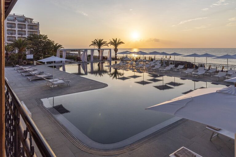 Delta Hotels by Marriott Giardini Naxos 4* – Taormina, Italija