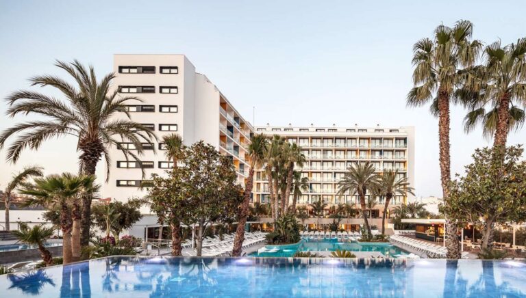 AQUA Hotel Silhouette & Spa 4* – Costa del Barcelona Maresme, Ispanija