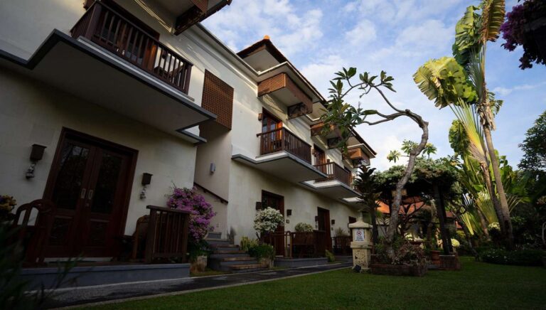 Respati Beach 3* – Sanur, Indonezija