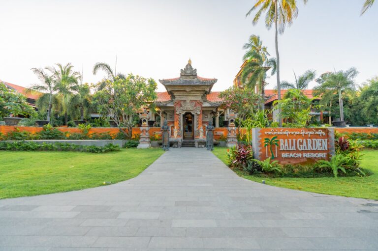 Bali Garden Beach Resort 4* – Kuta, Indonezija