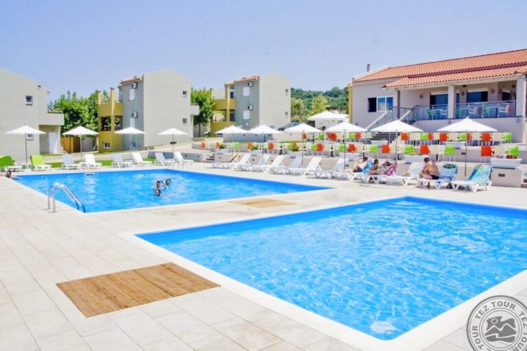 FOURNIA VILLAGE 3* – Peloponesas, Graikija